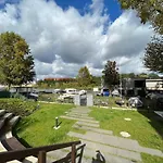 Komfortowy Apartament Z Parkingiem