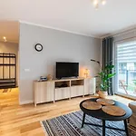 Komfortowy Apartament Z Parkingiem